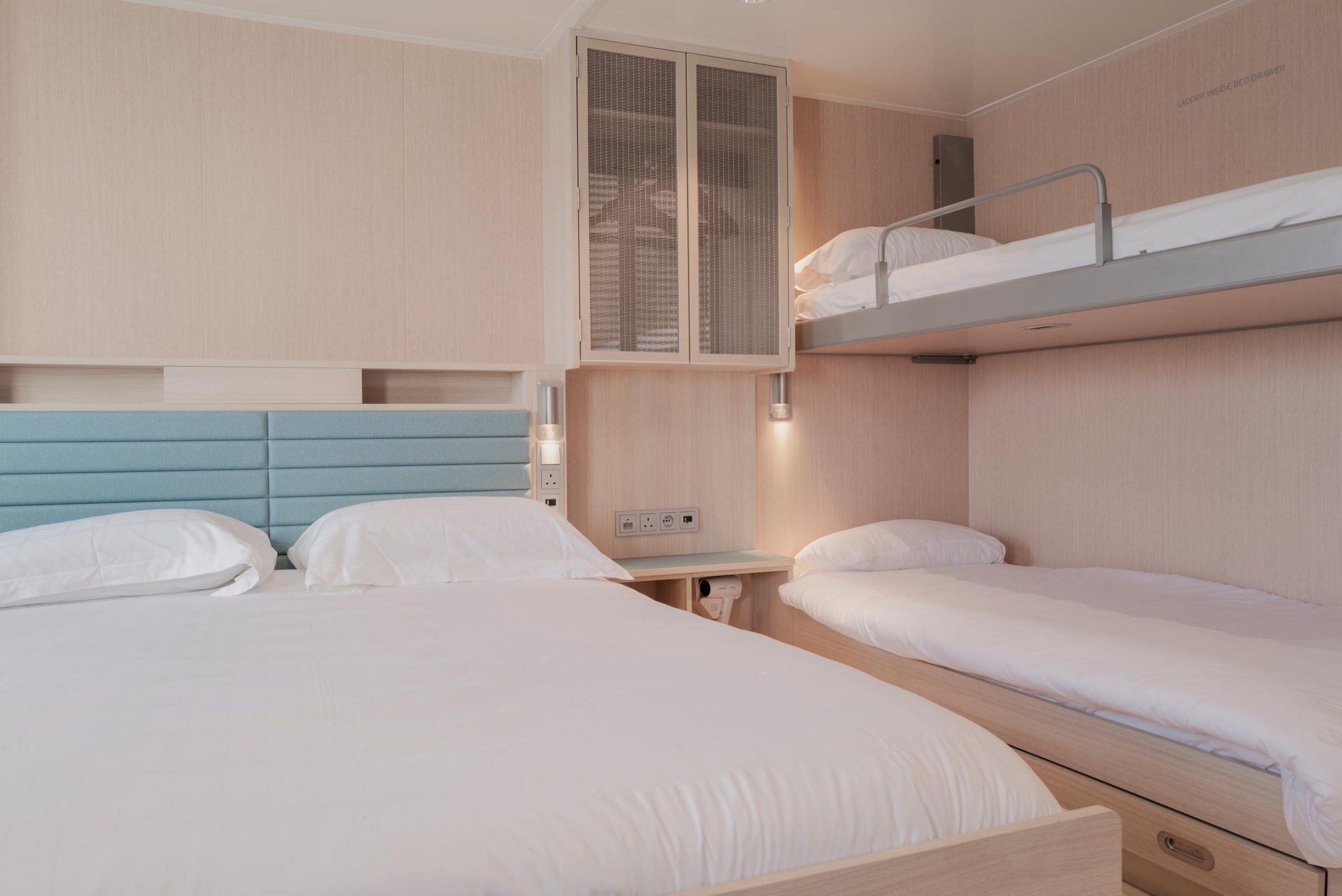 6-berth outside allergy-friendly cabin on the MV Saint-Malo with queen-size bed and window